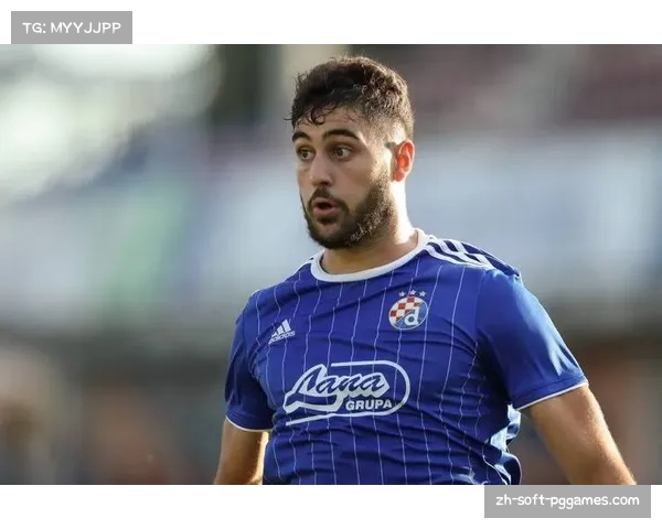 镜头捕捉：看到旧主进球，坐在替补席上的格瓦迪奥尔表情复杂